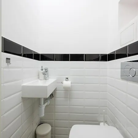 Krucza Centre By Bookinghost * ורשה